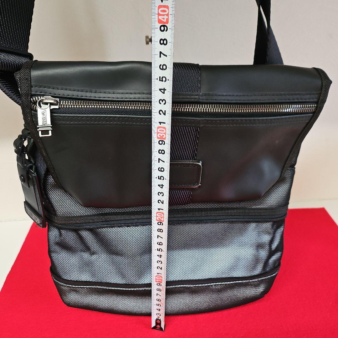 ぼぼ未使用美品★TUMI アルファブラボーバッグ ナイロン レザーメッシュ