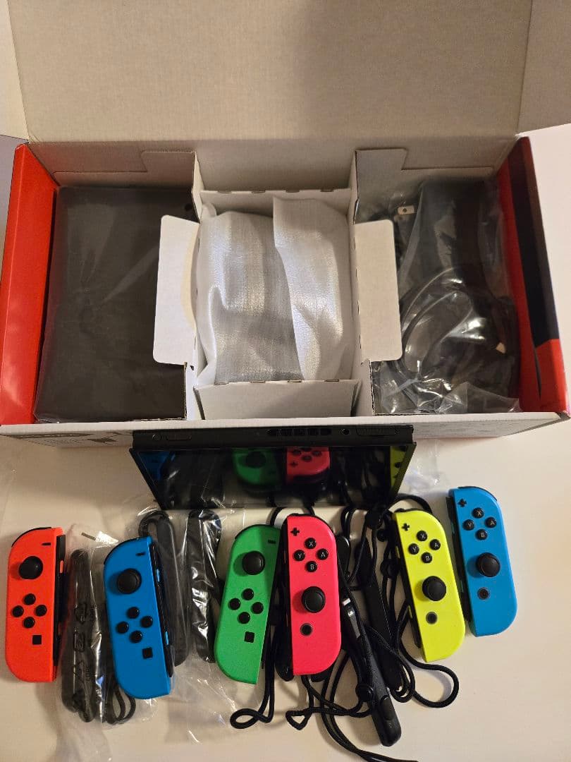 Nintendo Switch本体 ジョイコン6個付