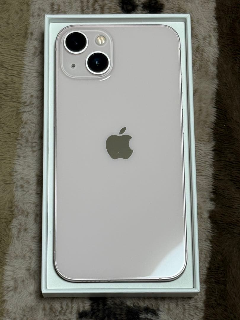 iPhone13 ピンク