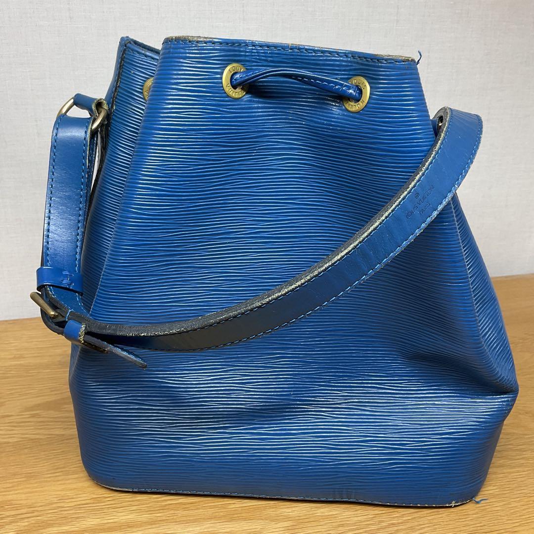LOUIS VUITTON エピ　プチノエ　ブルー
