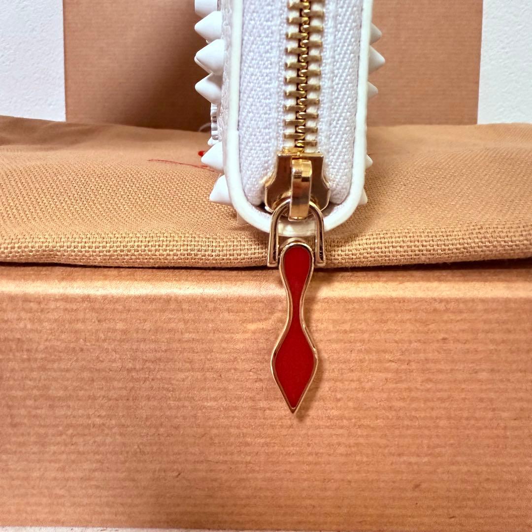 クリスチャンルブタン　パネトーネ　長財布