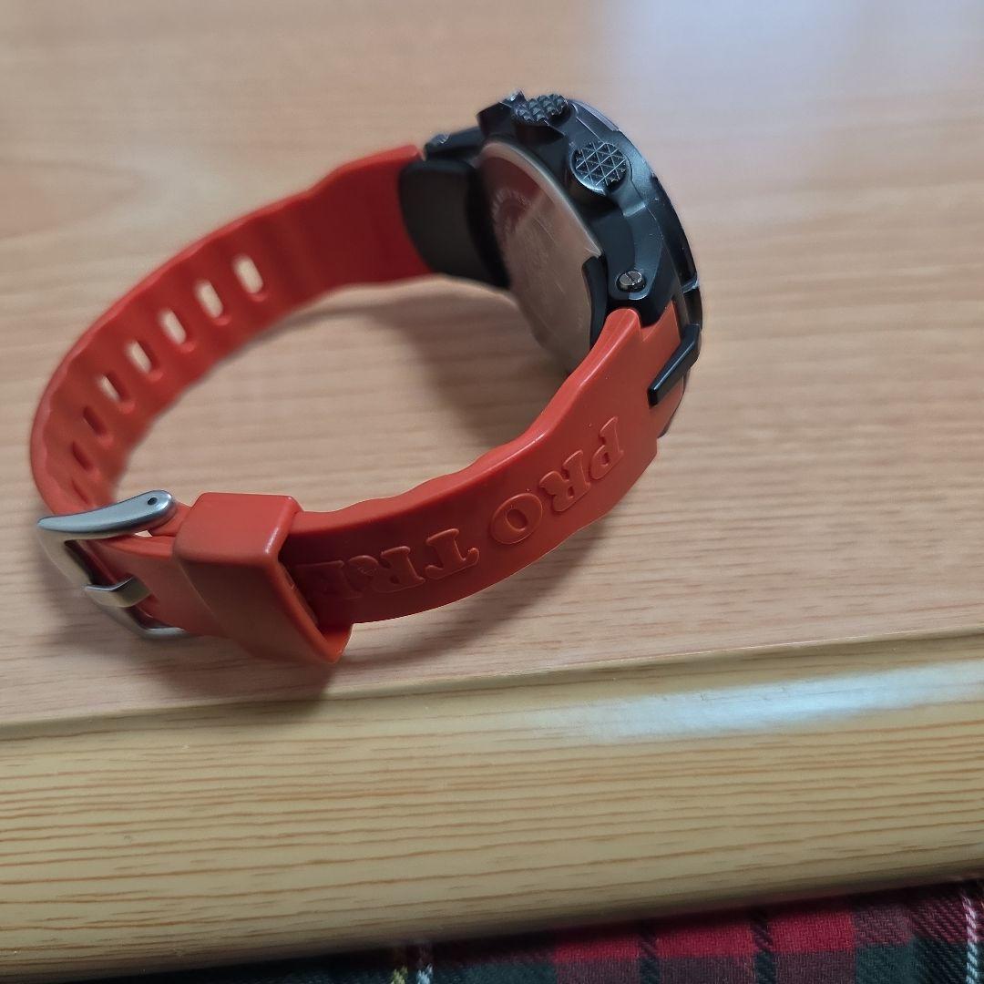 CASIO デジタル腕時計　プロトレック　ソーラー電波　 黒/オレンジ