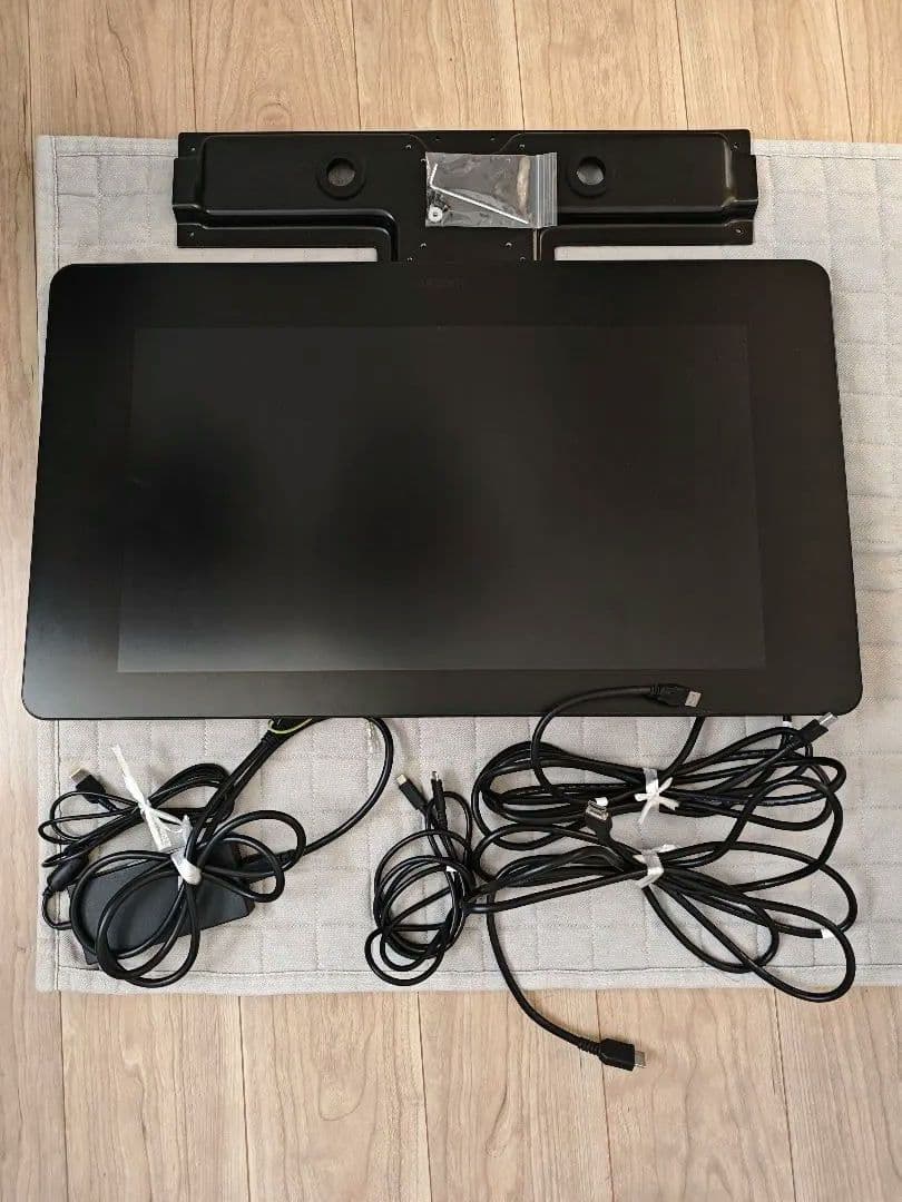 Wacom 液タブ　cinteq pro 24
