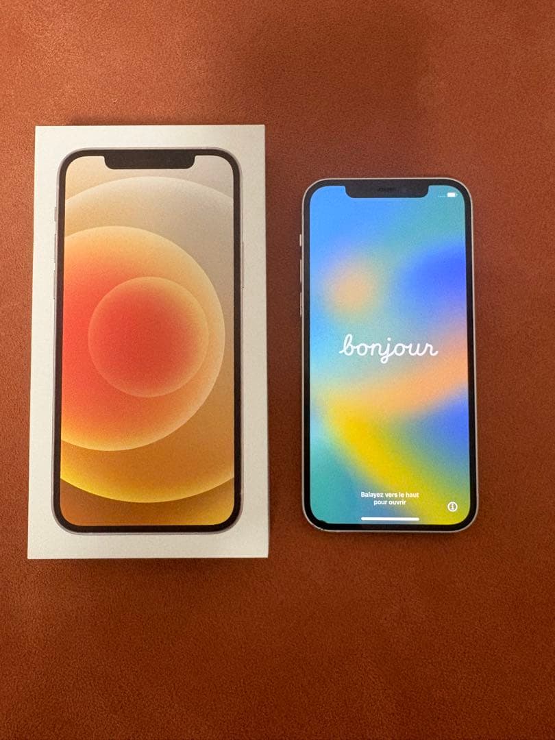 iPhone12 ホワイト　64GB