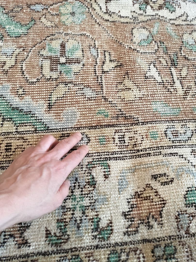 大判/淡ブラウンとミントグリーン　ヴィンテージトルコラグ　No616