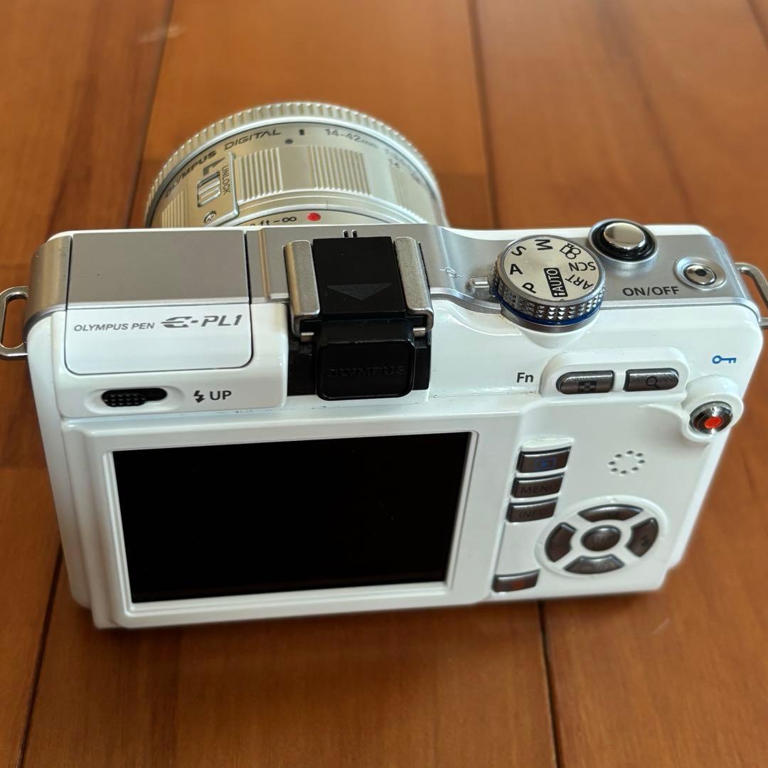 ✨スマホへ転送✨オリンパス PL1 ミラーレスカメラ