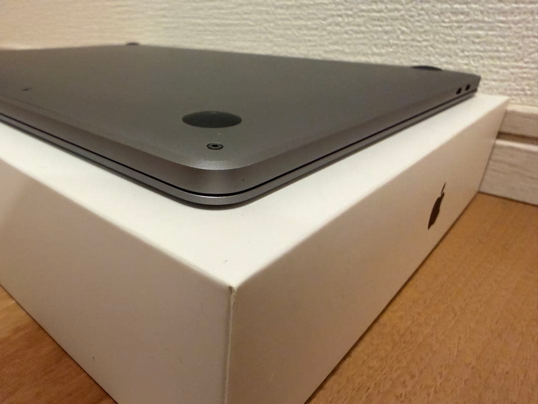 【極美品】Apple MacBook Pro 13-inch MUHP2J/A