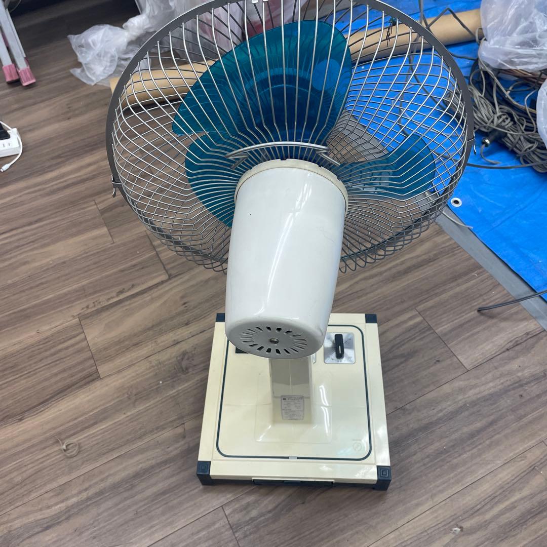 National 家庭用扇風機 クリーム色 青色羽根