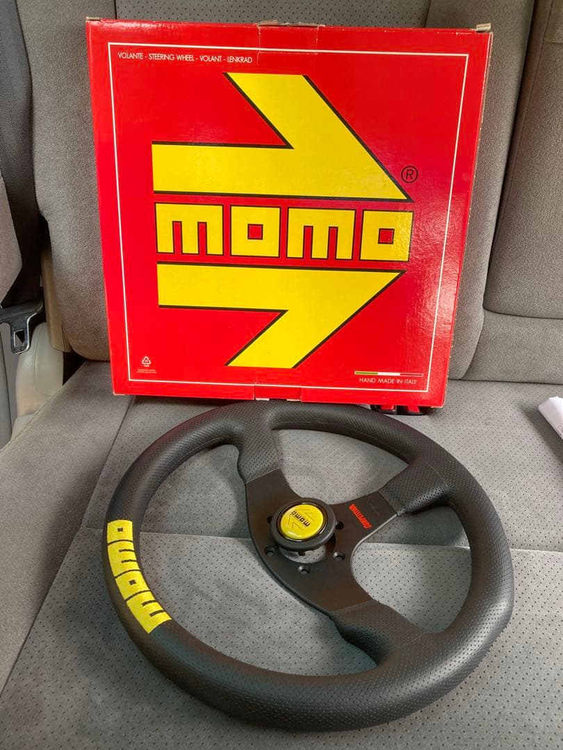 MOMO ステアリングホイール C-71 350mmコンペティション極上品
