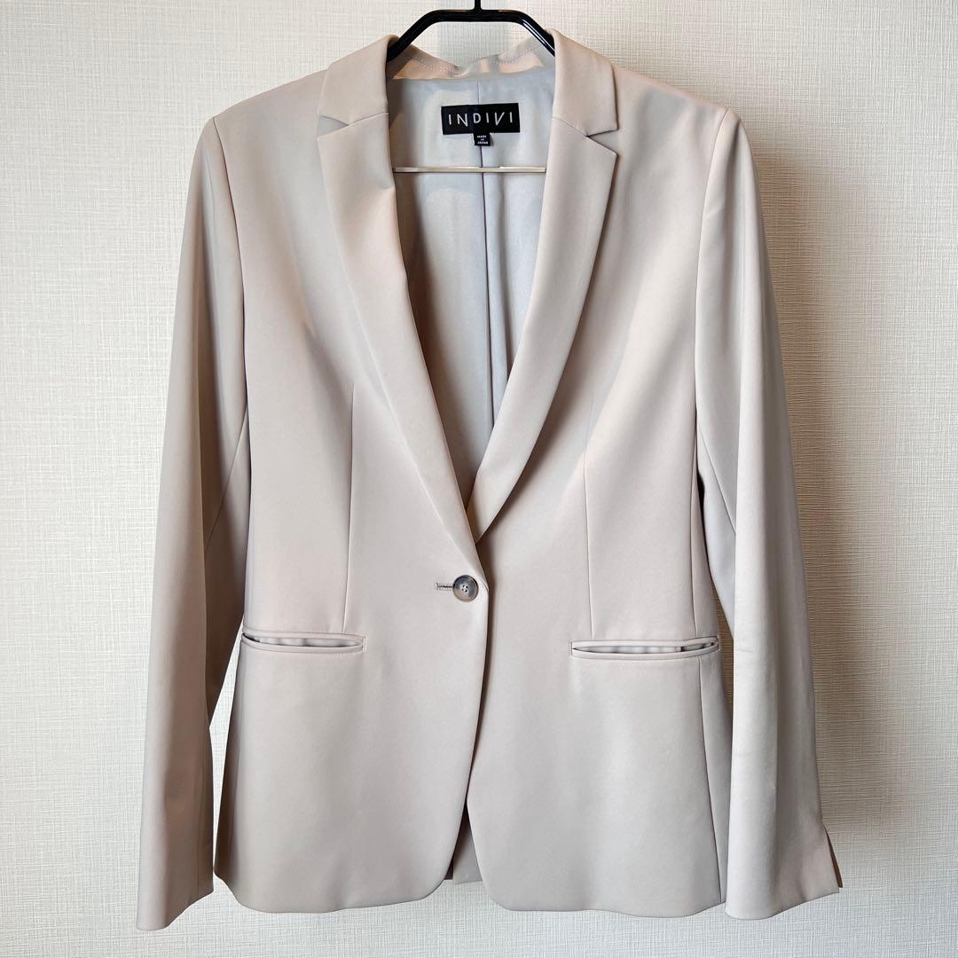 INDIVIインディヴィ パンツスーツ ベージュ / ライトグレー 【美品】