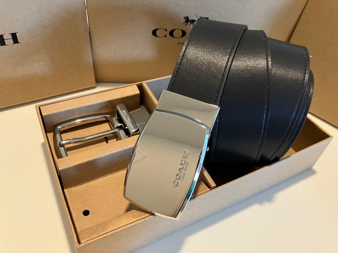 コーチ　新品　リバーシブル　シグネチャーベルト　シルバーバックル　紳士ビジネス
