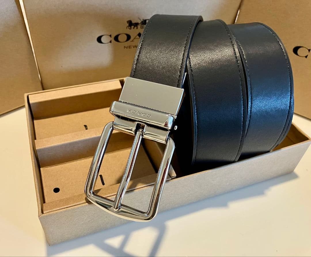 コーチ　新品　リバーシブル　シグネチャーベルト　シルバーバックル　紳士ビジネス