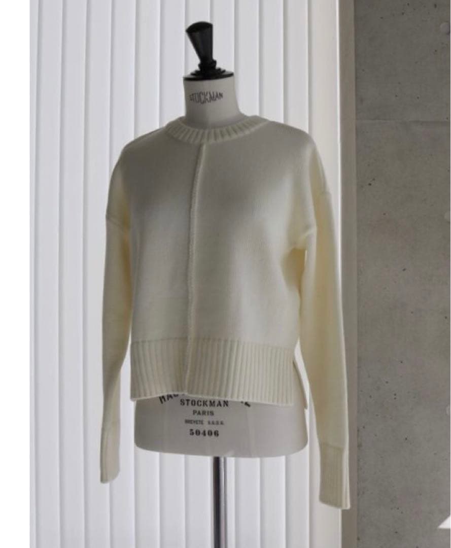 新品❣️maison de r スピリトウール・クルーネックセーター　白