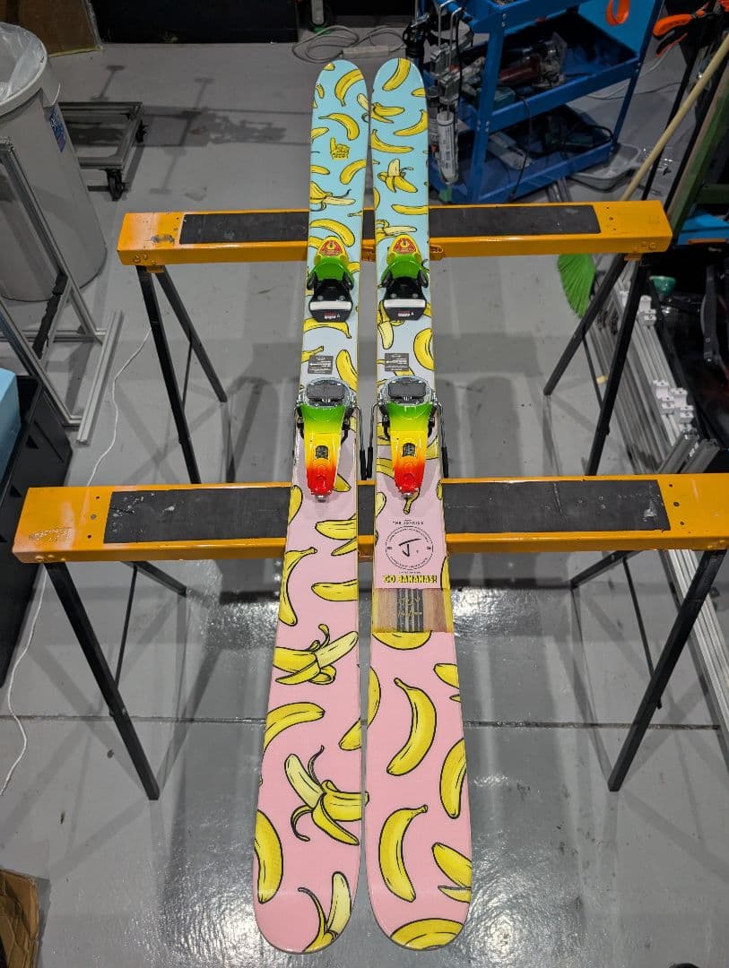世界200本 Jskis Joyride160cm + Look pivot15