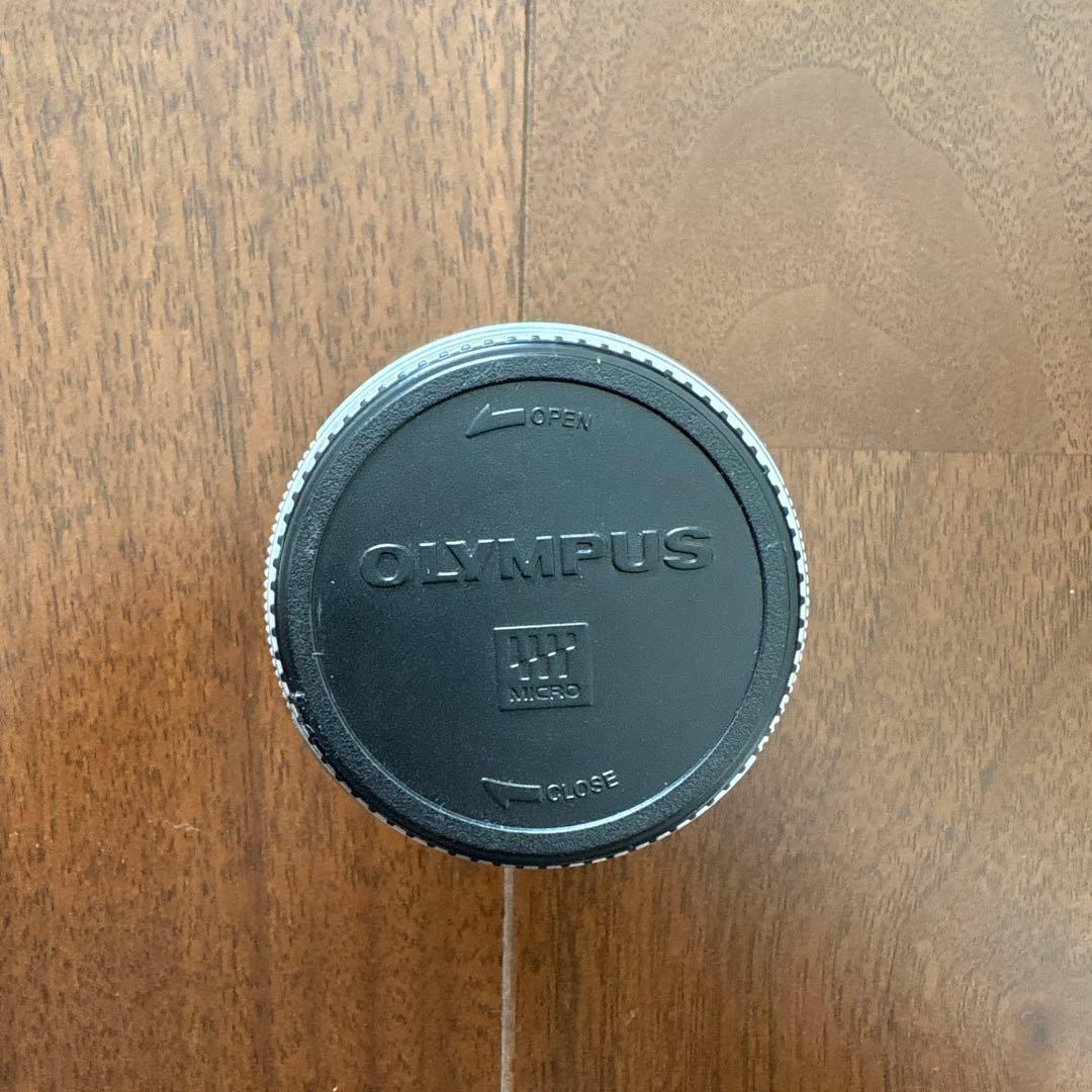 OLYMPUS M.ZUIKO DIGITAL 25mm f1.8　シルバー