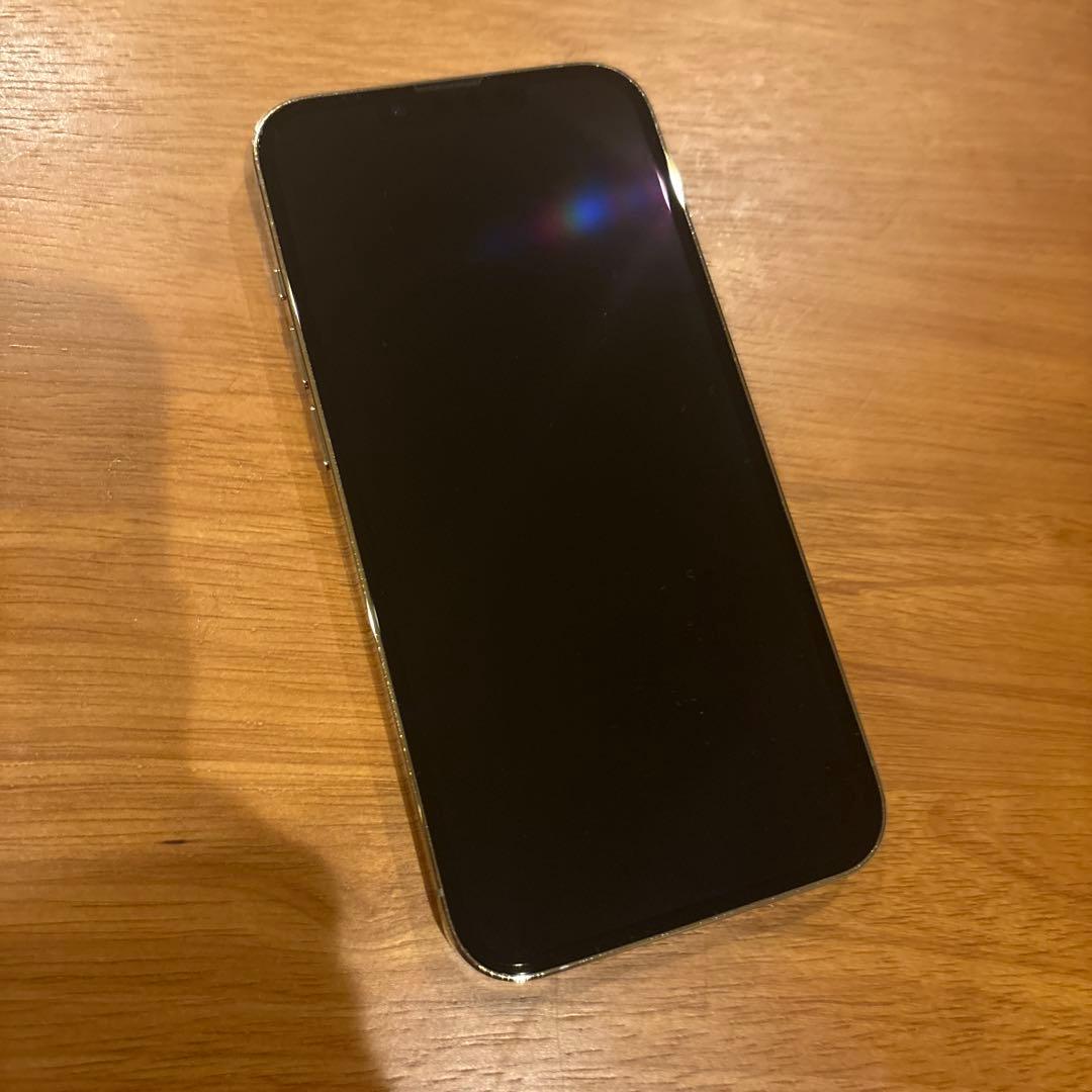 Apple iPhone 13 Pro ゴールド