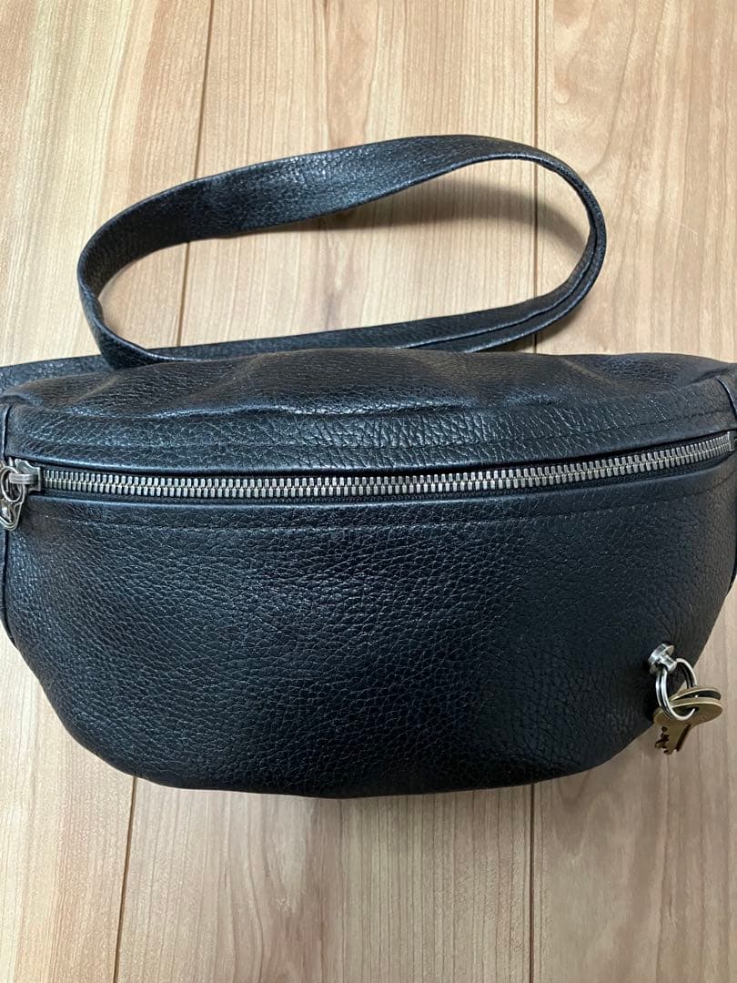 ジャムホームメイド　レザーボディーバック　本革