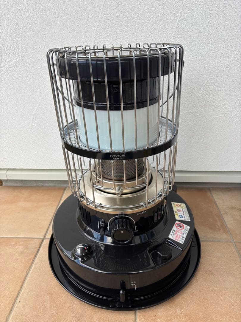 トヨトミTOYOTOMI KR-47A ブラック 対流形 石油ストーブ