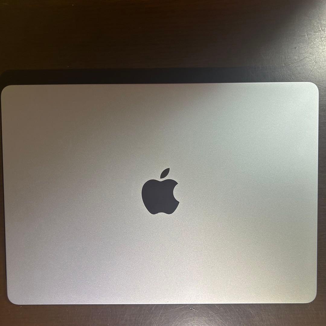 MacBook Air 13インチ M4 16GBメモリ 256GB