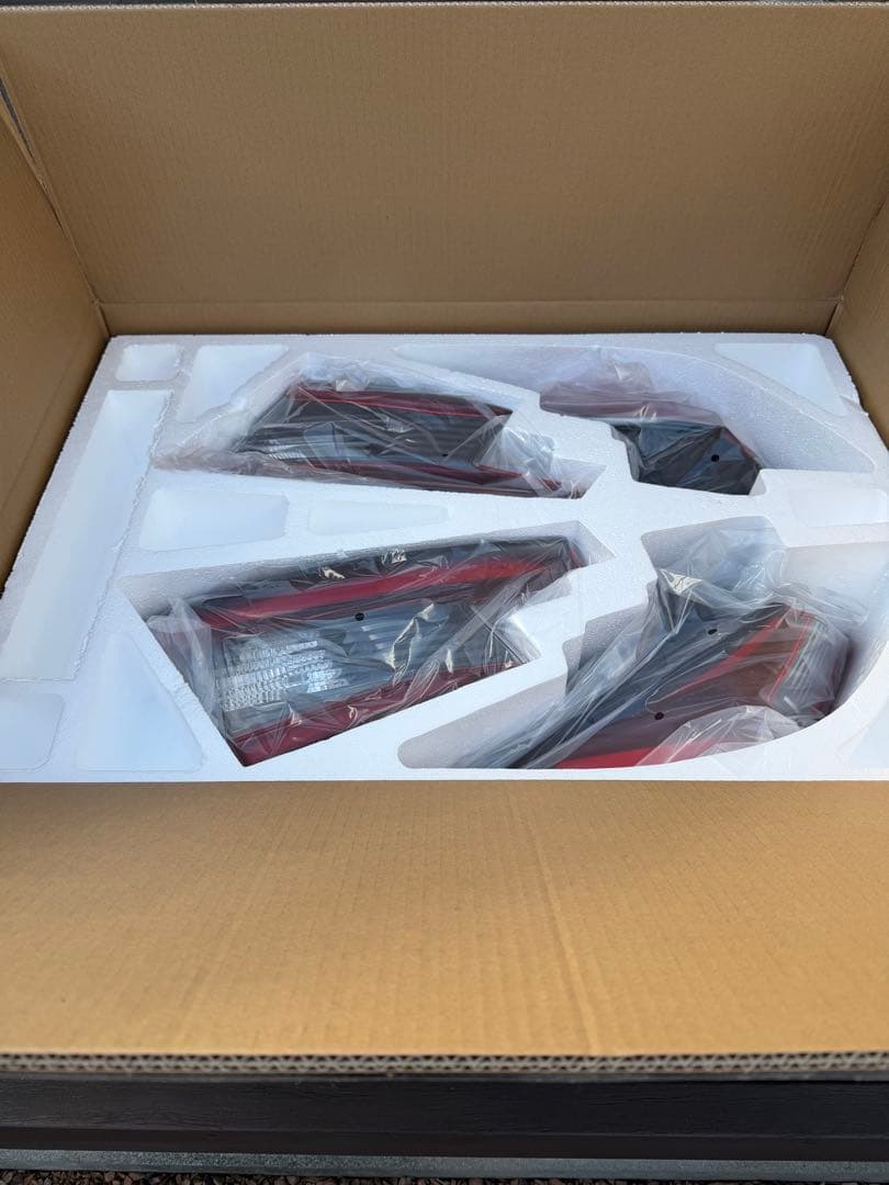 T8008様 シビックタイプR F L 5 純正リアテールランプ