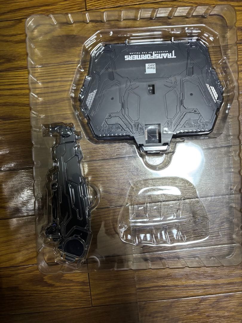 threezero トランスフォーマー　/ リベンジ DLX メガトロン