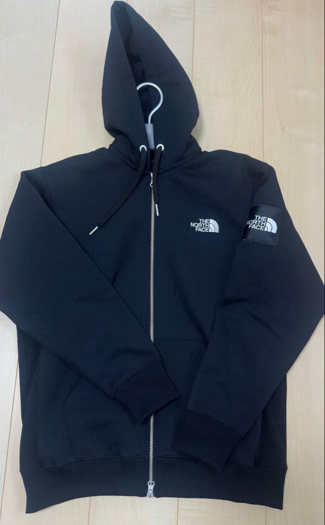 美品NORTH ノースフェイス パーカー
