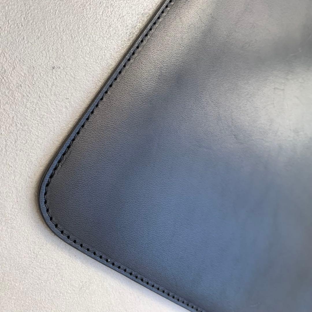 【極美品】drip/レザー MacBook Case 14インチ ケース