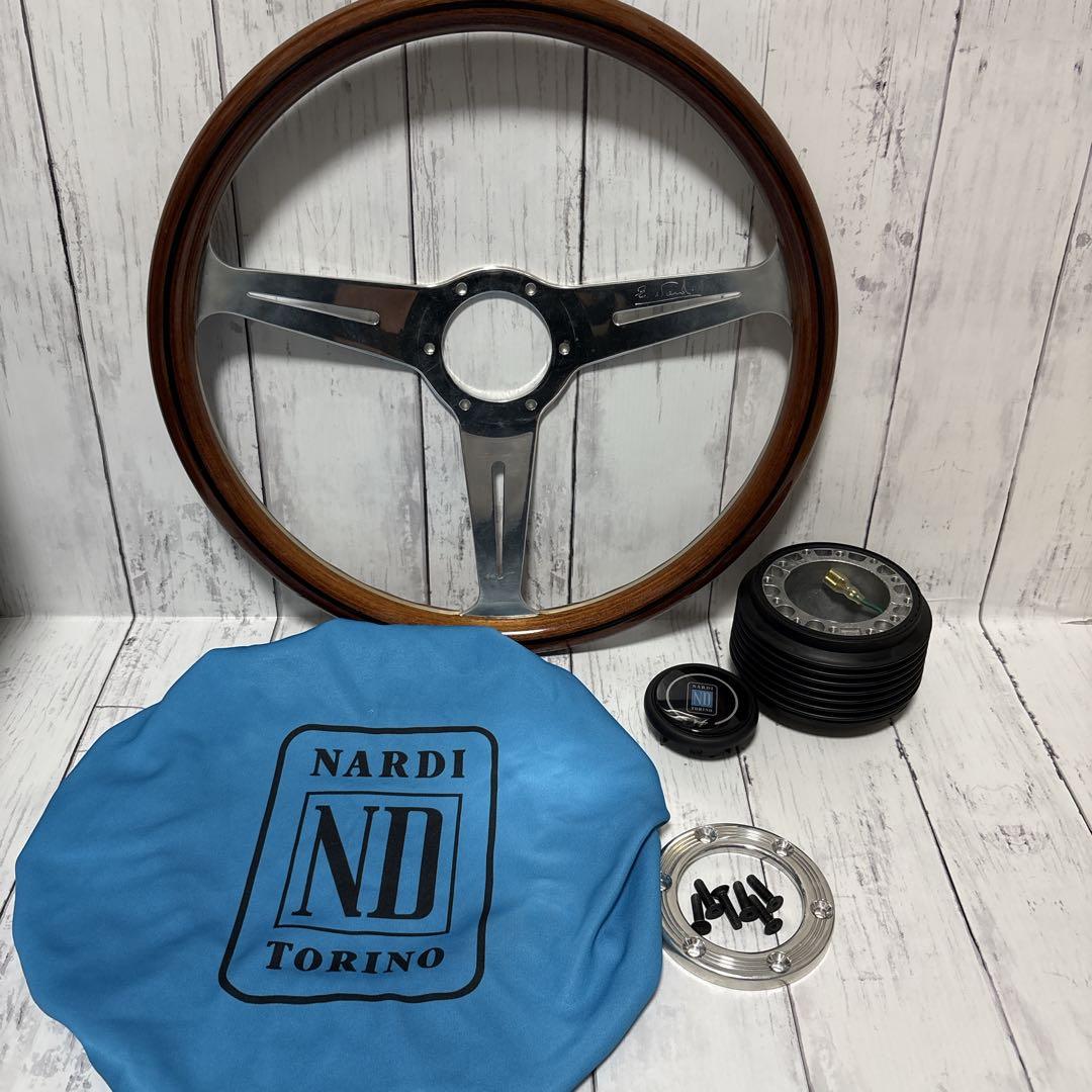 NARDI ナルディ　クラシック　ウッド　36Φ 正規品　ステアリングボス