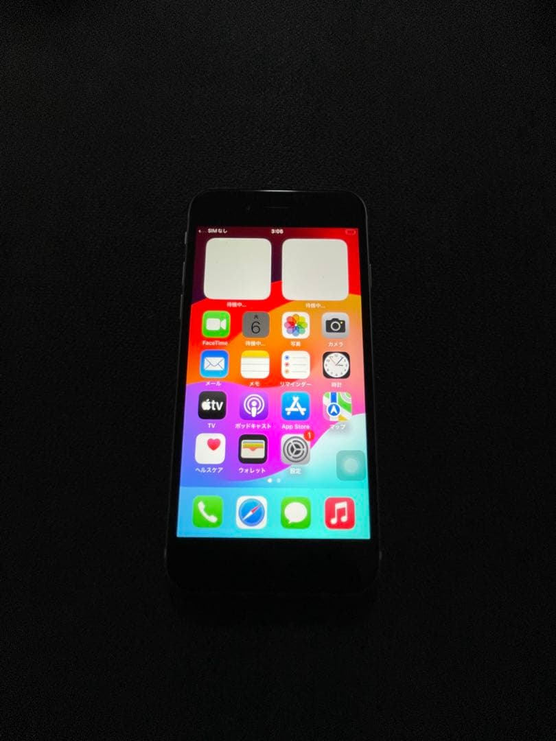 P*h様 iPhone SE2 64GB simフリー　美品