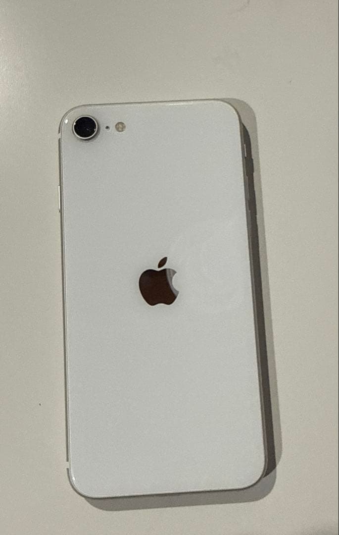 iPhone SE 第二世代　ホワイト　128GB