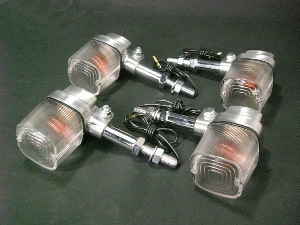 汎用 角型ウィンカー（クリアー/ポリッシュ）ステー付き 4個1セット