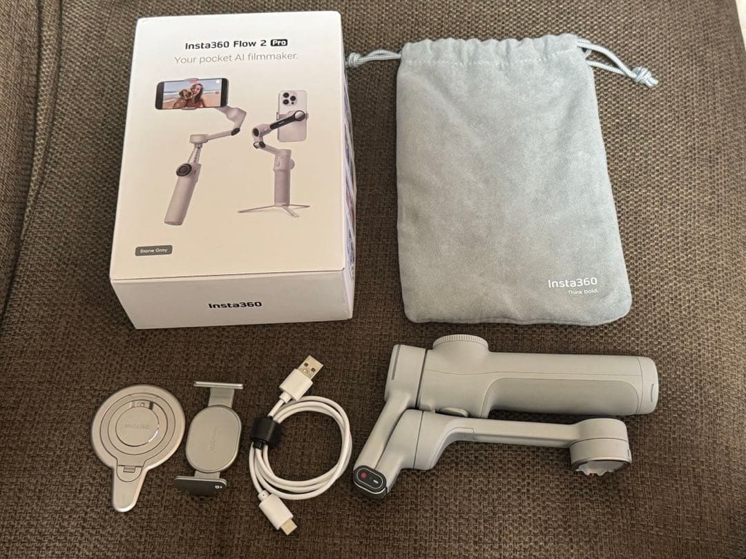 Insta360 Flow 2 Pro ストーングレー(磁気マウント付き)