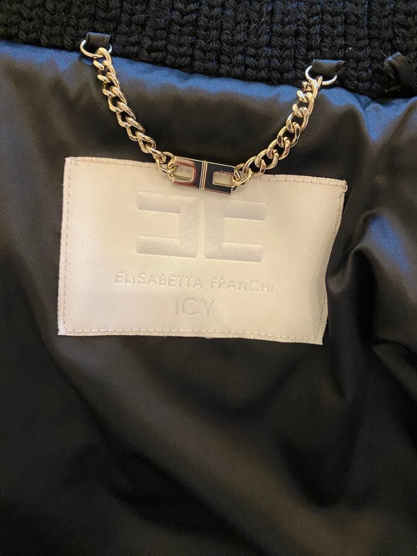 【美品】エリザベッタ・フランキ、デザイン、ダウンコート、定価15万円