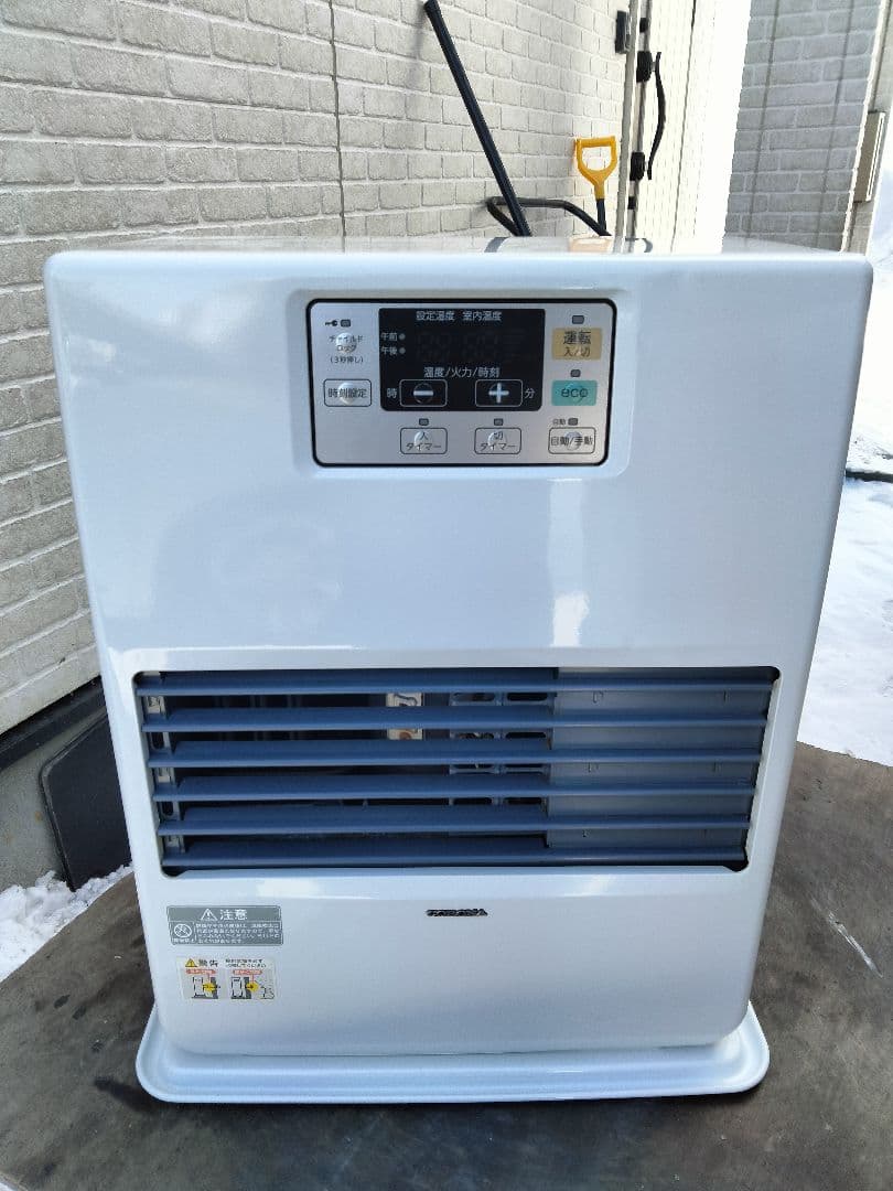 取り切れない傷汚れ等あり！札幌発コロナFF温風石油ストーブ2021年式中古品