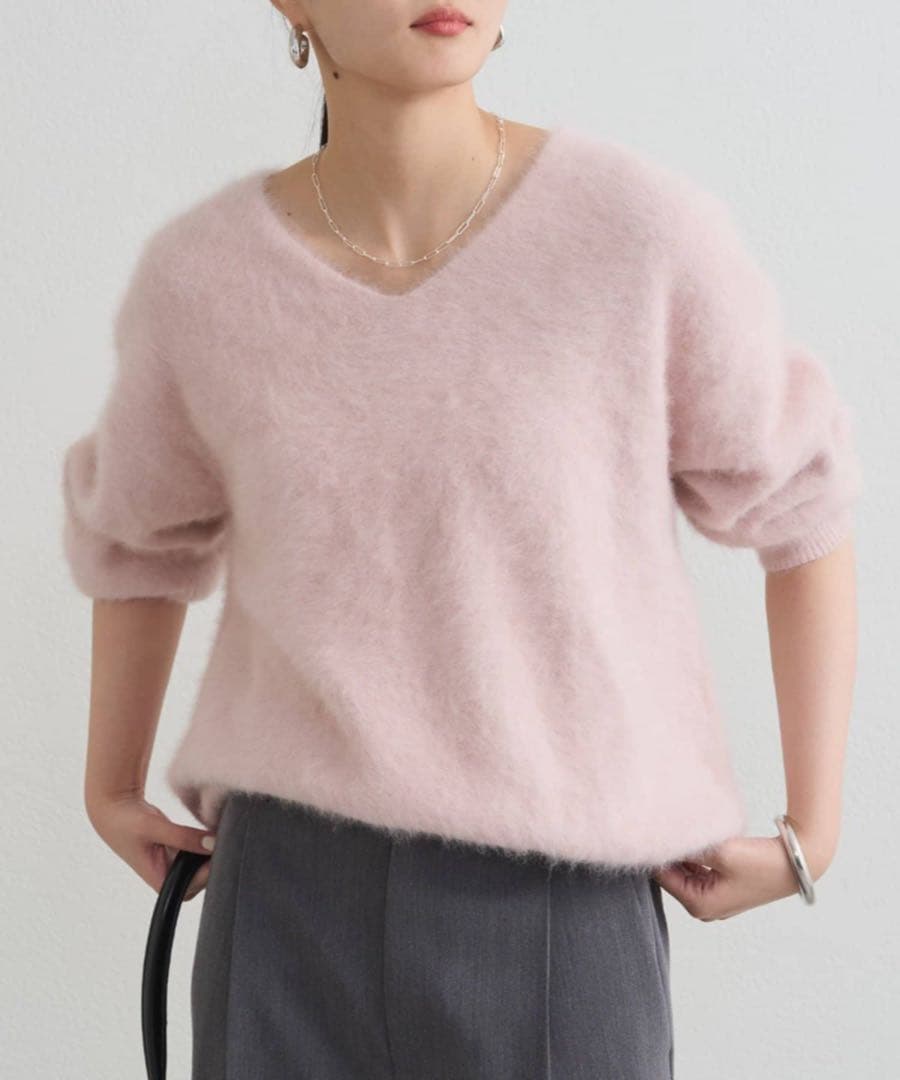 新品タグ付きLOUNGEDRESS(ラウンジドレス)FURカシミヤVニット