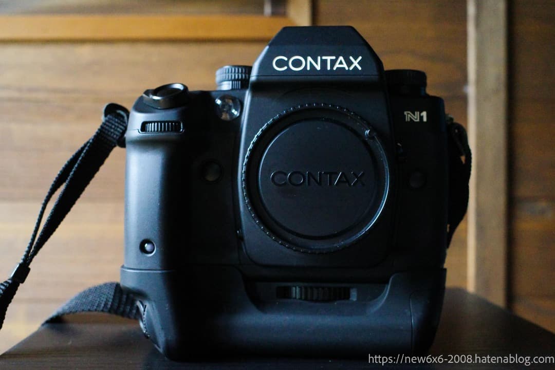 CONTAX N1 ボディ レンズ２本＋バッテリーホルダー（縦位置グリップ）