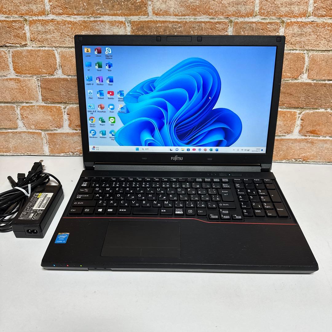 富士通ノート PC メモリ8GB Blutebooth有り　オフィス2024年