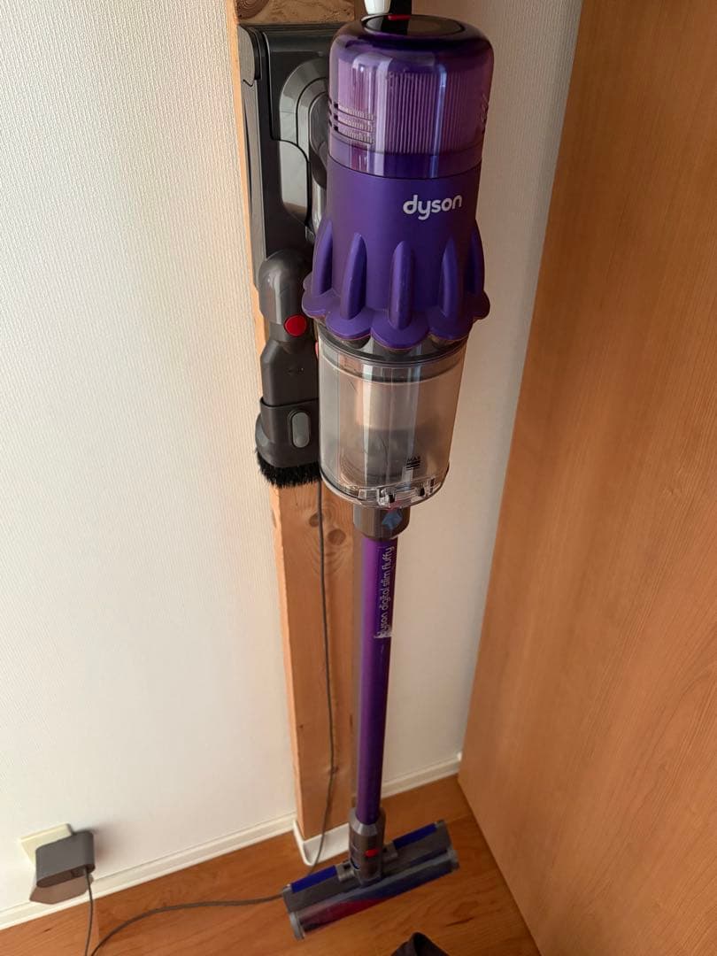 ダイソンSV18FF Dyson Digital Slim Fluffy 中古品