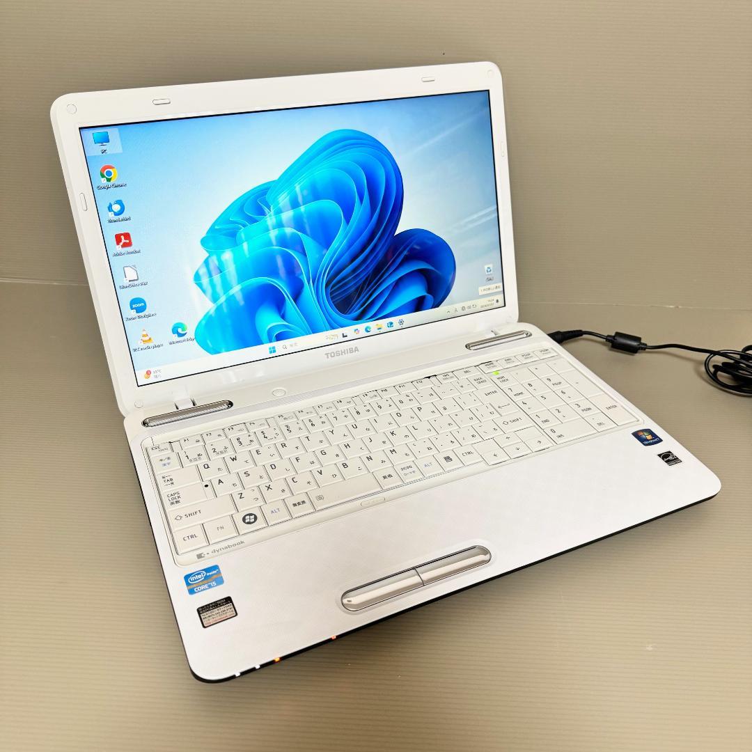 15.6インチ大画面　東芝Dynabook T351 　 Windows 11