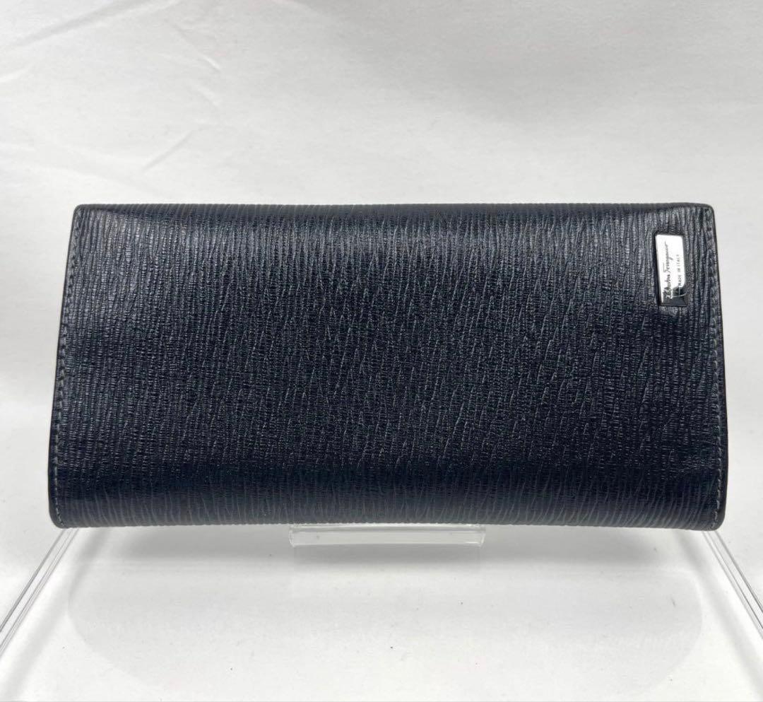 Ferragamo 黒 レザー 長財布 未使用