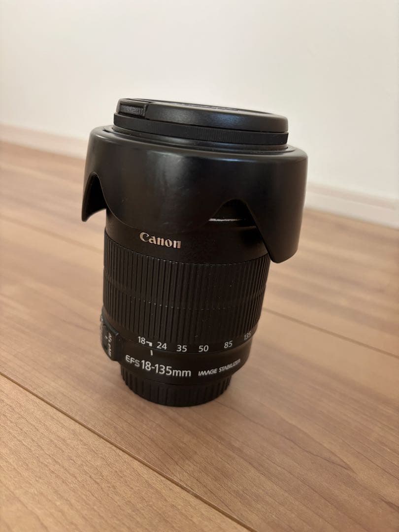Canon EF-S 18-135mm ズームレンズ
