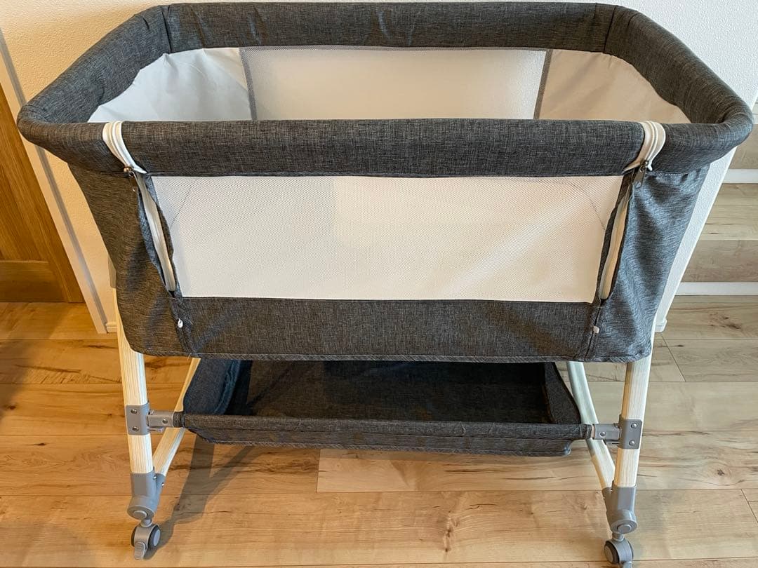 折りたたみ　ベビーベッド　移動式　高さ調節　ベッド固定　説明書付　添い寝