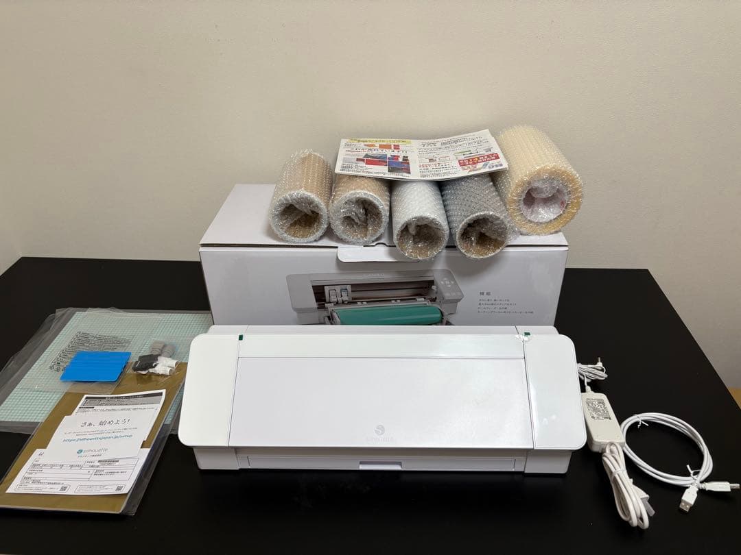 カッティングステッカー作成　シルエットカメオ4 本体とロール5本