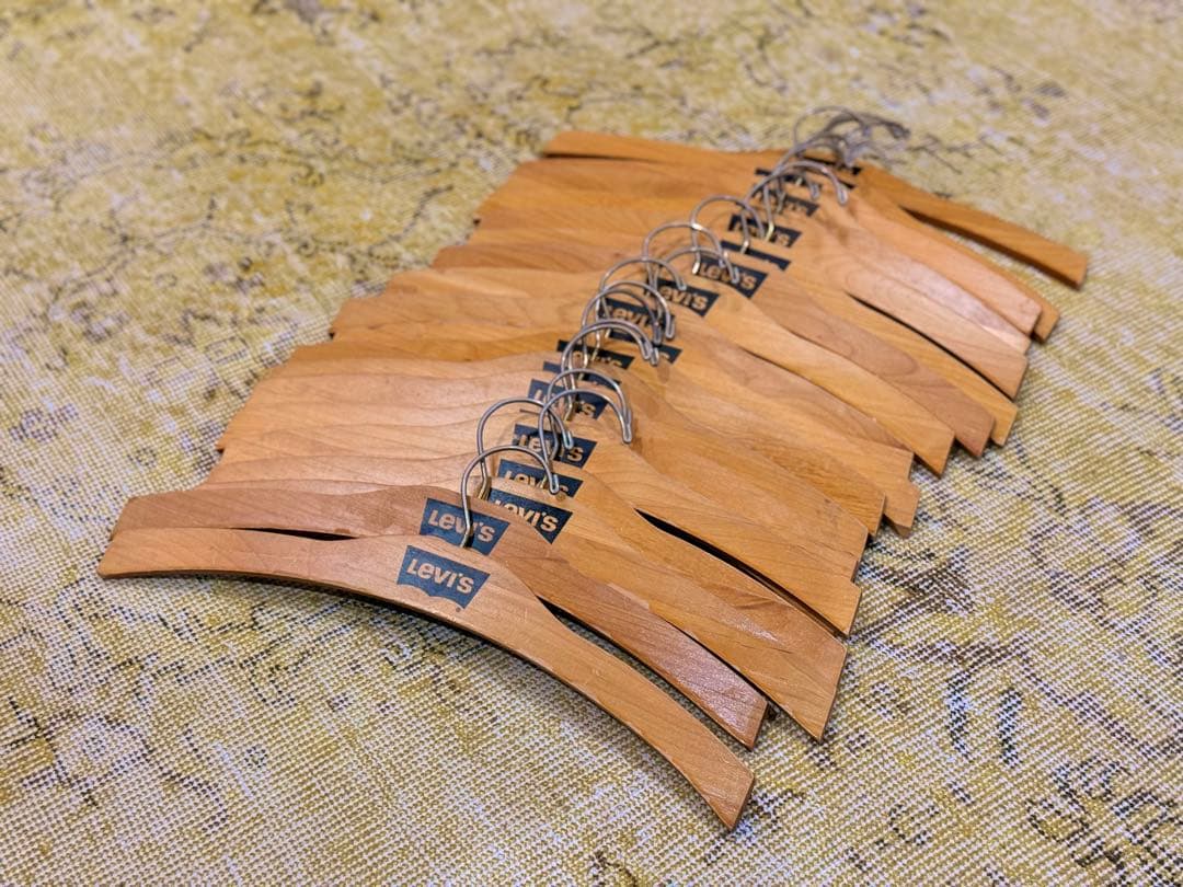 Levi's リーバイス　ハンガー　店舗備品　古着屋　非売品　20本セット　木製