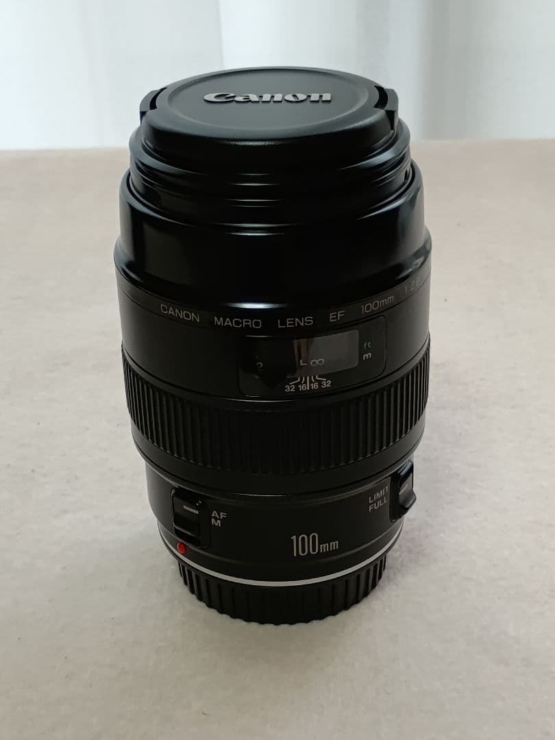 Canon キャノン EF 100mm F2.8 マクロレンズ　ケース付き