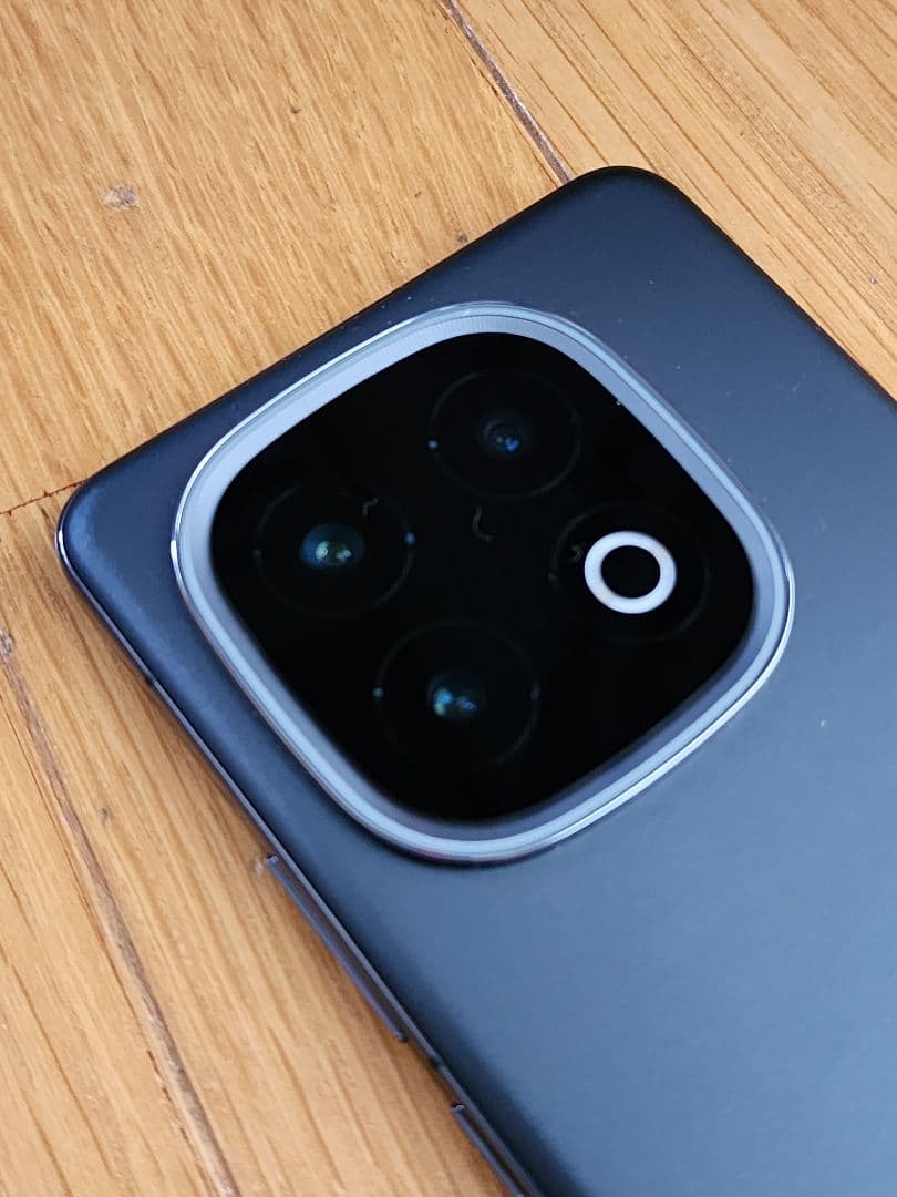 超美品　iqoo 13 256gb 付属品完備