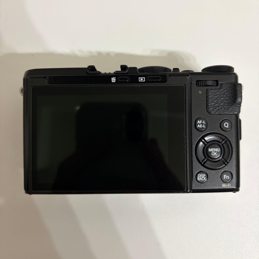 わ*ん様 [訳アリ]X70 富士フイルム コンパクトデジタルカメラ