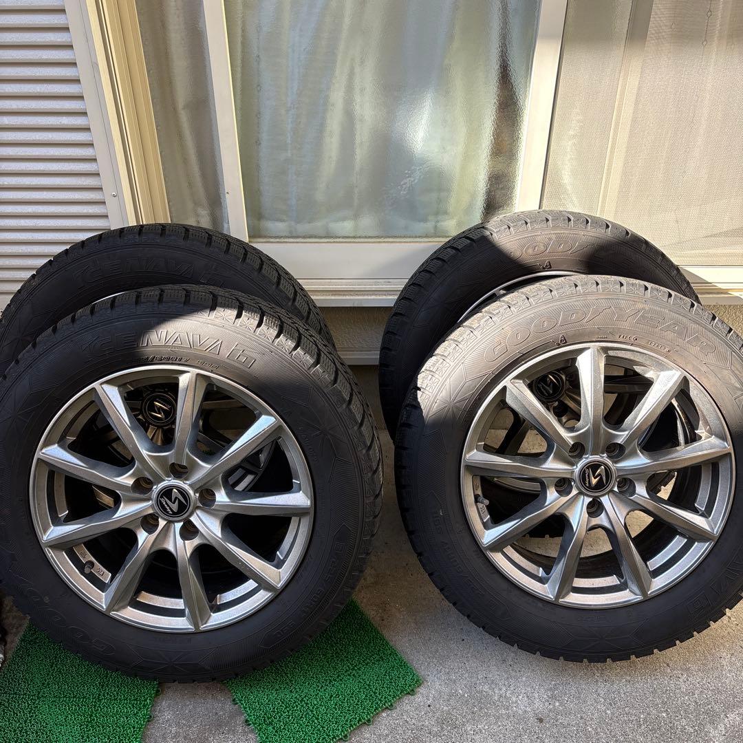 GOODYEAR 17インチ　sk フォレスター　スタッドレス　タイヤ