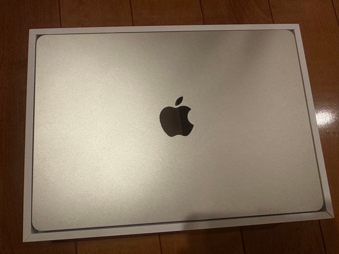 美品Apple 13インチMacBookAir M4 16GB 512GB