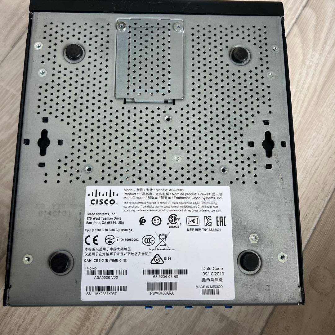 Cisco ASA5506-X 本体